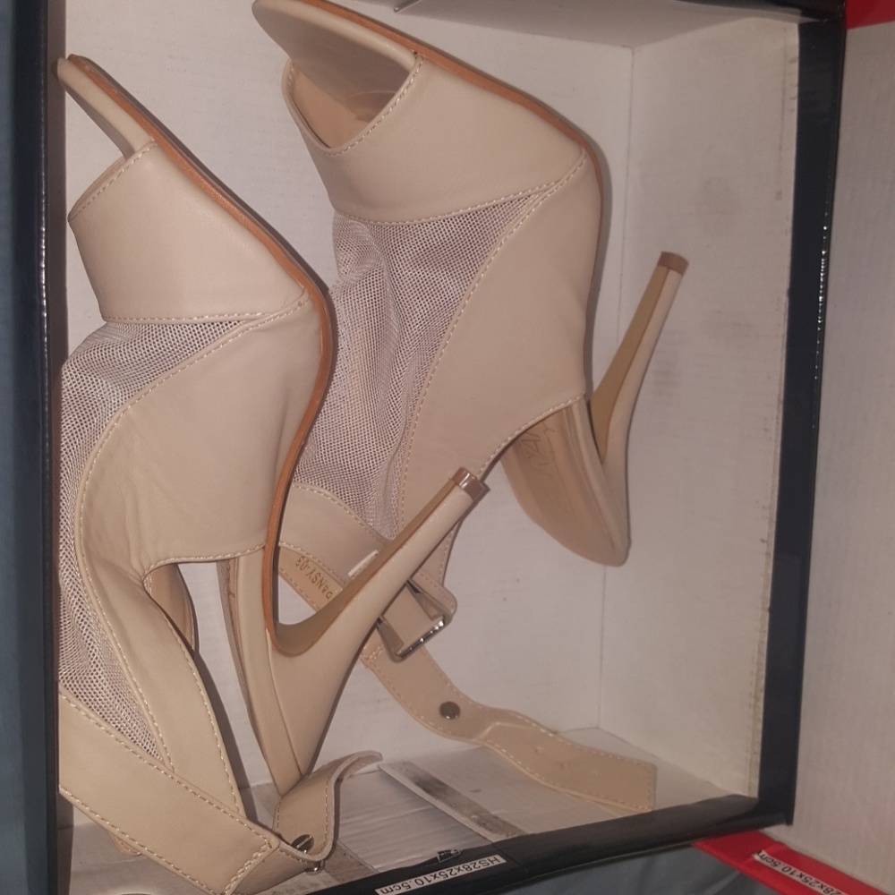 Women's sandals